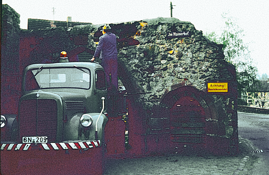 Abriss Hainerhof - LKW des Bauhofs