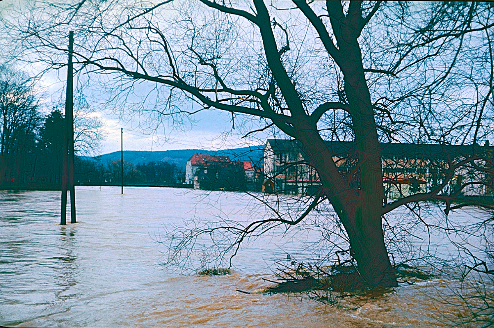 Hochwasser 196x - Arbeiter des Bauhofs