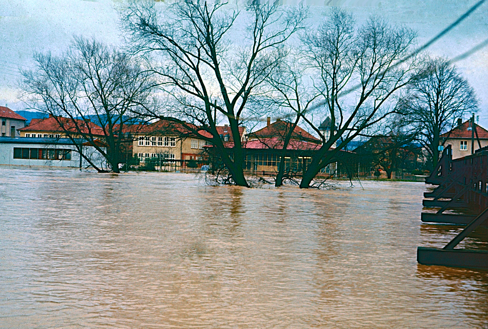 Hochwasser 196x - Ansicht kurz vor Abriss