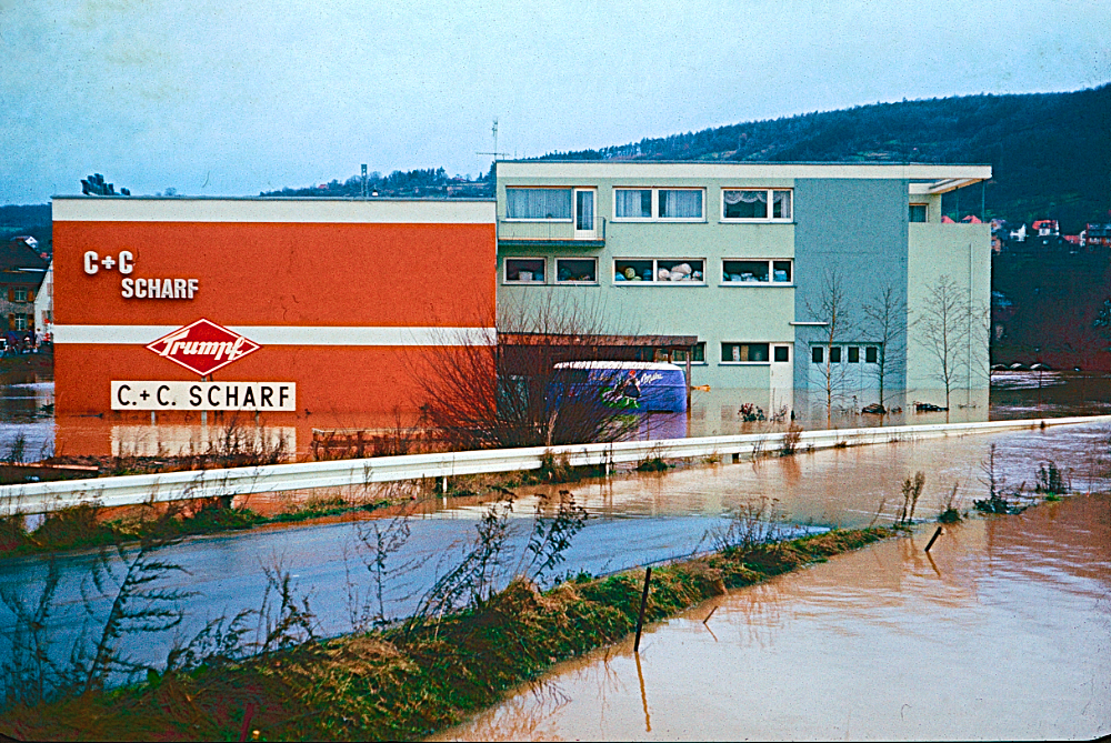 Hochwasser 196x - LKW des Bauhofs