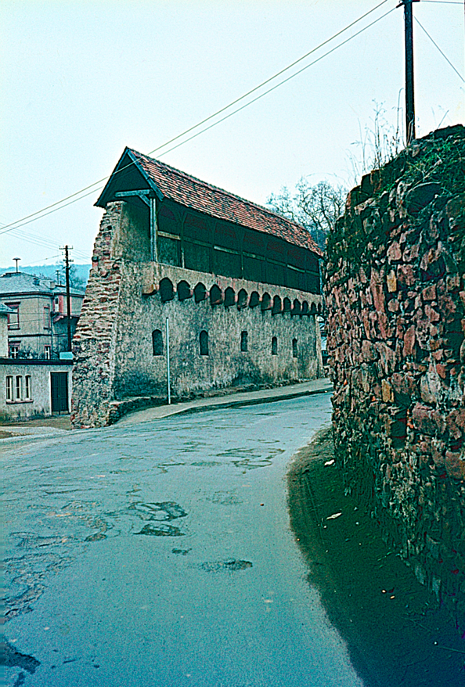 Stadtmauer an der ehemaligen Jahnhalle