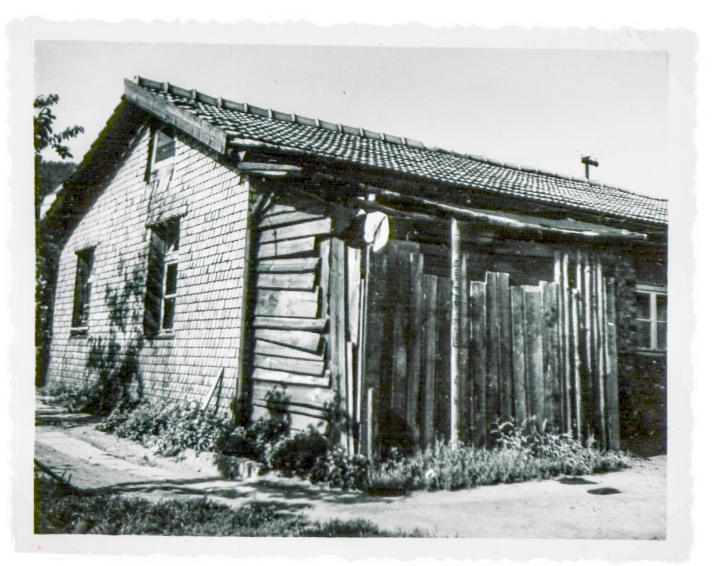 Behelfsheim Barbarossastraße 46