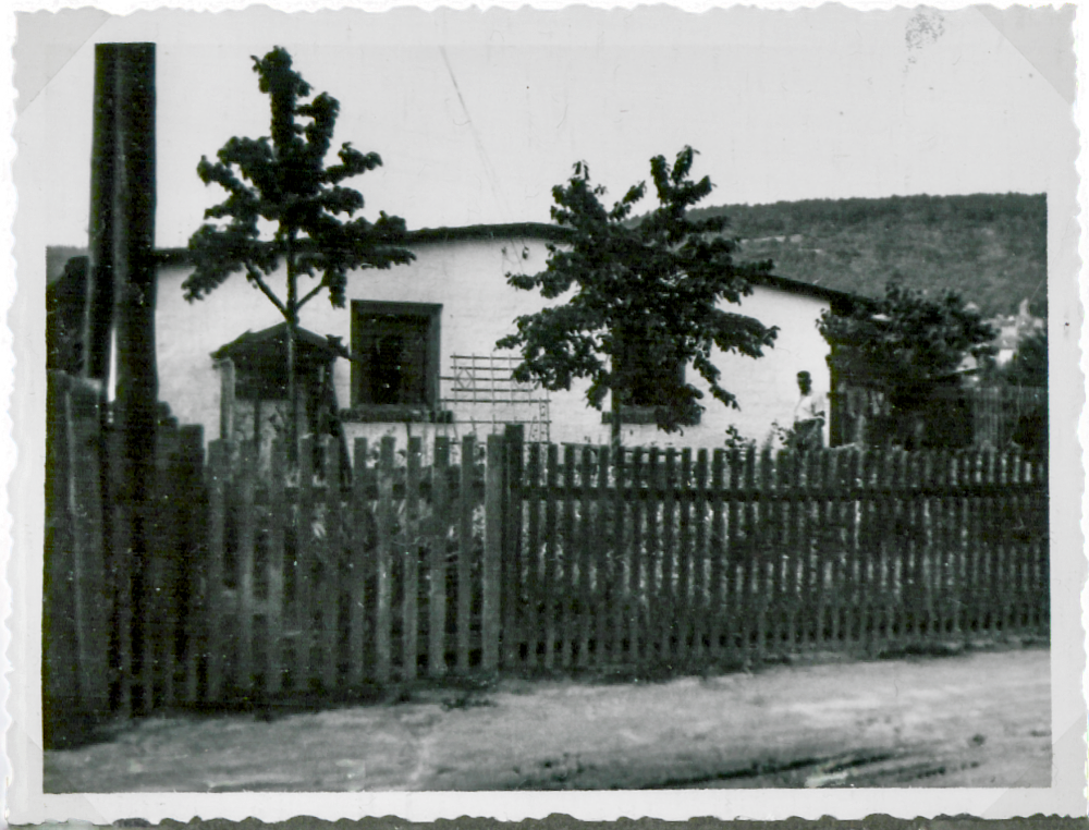Behelfsheim Uferweg 16
