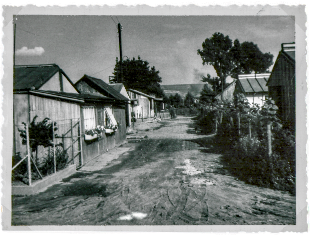 Seitenstraße auf der Roten Erde